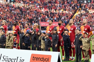 Galatasaray'dan Fenerbahçe derbisi öncesi kritik uyarı