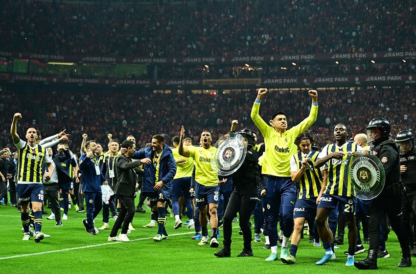 Fenerbahçe'den Galatasaray'a: Gerçek hak edeni tüm Türkiye’ye gösterdik!