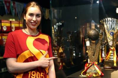 Ayşe Cora yeniden Galatasaray'da