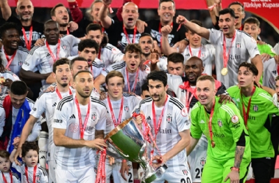 Beşiktaş kupayla kasasını doldurdu