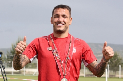 Sivasspor Rey Manaj'ın bonservis bedelini duyurdu