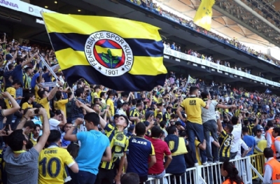 Fenerbahçe taraftarlarından büyük tepki