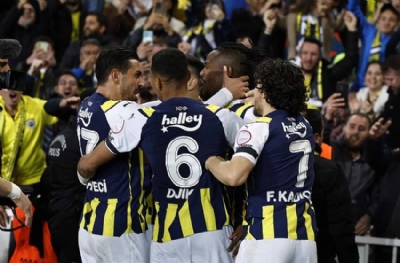 Al-Qadisiyah yine Fenerbahçe'nin karşısında! Mourinho'yu da istemişlerdi