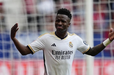 Vinicius Junior, hatayı zeminde buldu!