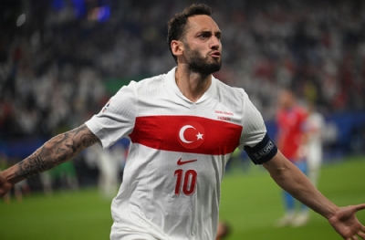 Hakan Çalhanoğlu, EURO 2024'te en iyi gole aday gösterildi
