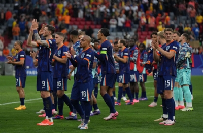 MİLLİ TAKIM HABERLERİ I Türkiye maçı öncesinde Hollanda'nın başı ağrıyor! Savunması SOS veriyor