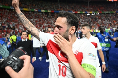 Hollanda - Türkiye maç sonucu: 2-1