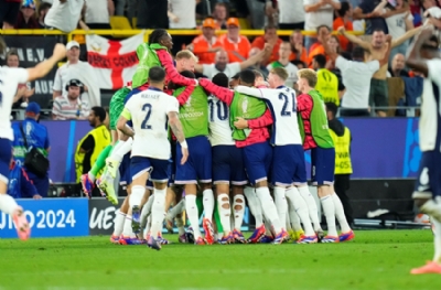 Hollanda - İngiltere maç sonucu: 1-2