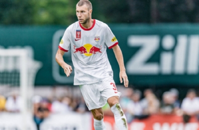 Milan stoperini buldu