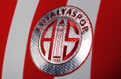 Antalyaspor'dan yeni imza
