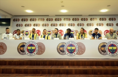 Fenerbahçe'den imza şov
