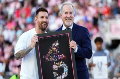 Lionel Messi'ye 45. kupa töreni