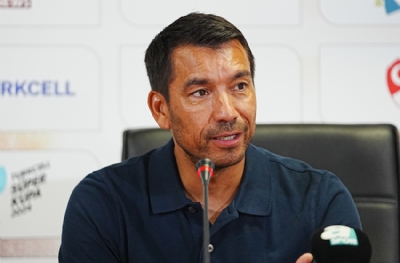 Giovanni van Bronckhorst: İyi başlamak güzel bir hissiyat