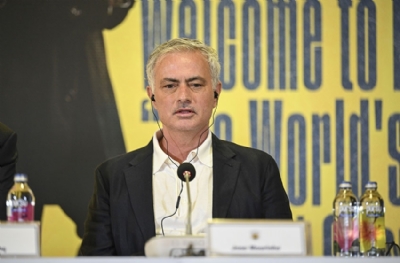 Mourinho'ya yıllar sonra bir ilk yaşattı