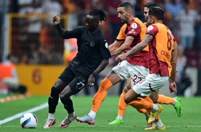 Siftah Joelson Fernandes'ten! İlk golü Galatasaray yedi