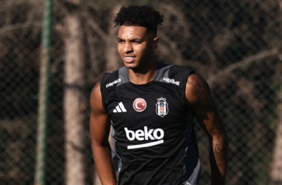 Beşiktaş'ta Cher Ndour takımla ilk antrenmanına çıktı