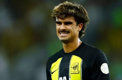 Jota son dönemeçte