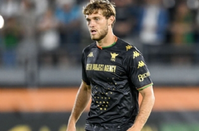  Tanner Tessmann resmen Lyon'da