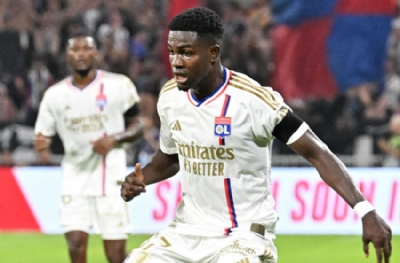 Ernest Nuamah takımda kaldı