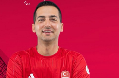 Yiğit Caner Aydın Paris'e veda etti