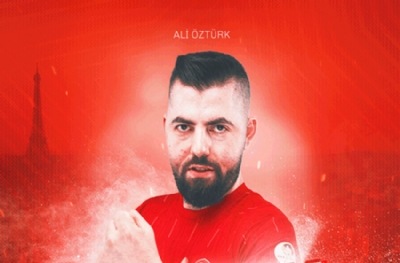 Ali Öztürk Paris'te çeyrek finale yükseldi