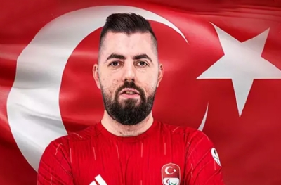 Ali Öztürk yarı finalde!