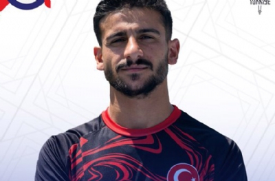 Mikail Al Paris'te 8. oldu