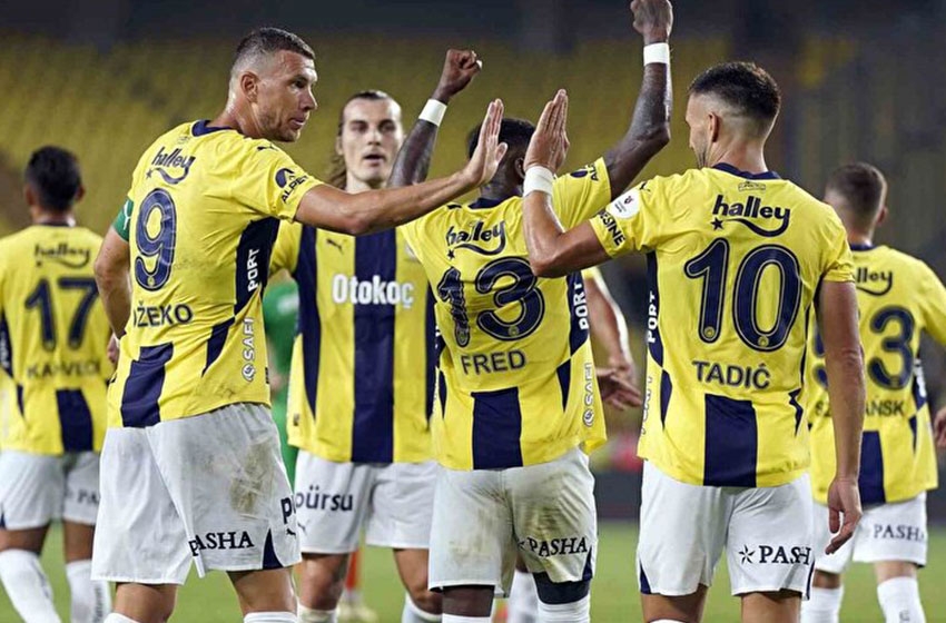 Fenerbahçe UEFA Avrupa Ligi kadrosunu açıkladı! 4 isim listede yok 