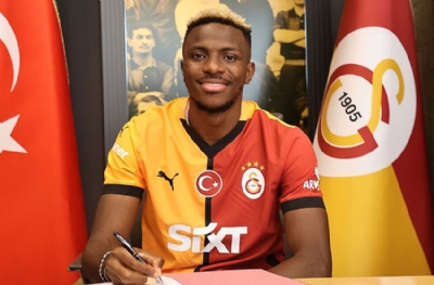 Osimhen, Nijerya'yı Galatasaraylı yaptı