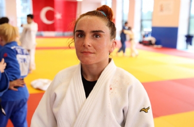  Döndü Yeşilyurt 5. bitirdi