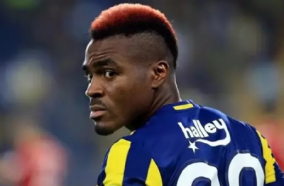 Emmanuel Emenike'den derbi paylaşımı