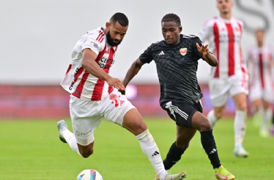 Ümraniyespor, Adanaspor'u farklı yendi