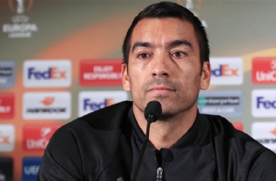 Giovanni van Bronckhorst: Çantamı hala hazır bekletiyorum