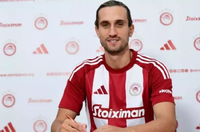 Yusuf Yazıcı, Olympiakos'a imza attı