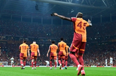 Galatasaray'da savunma alarmı