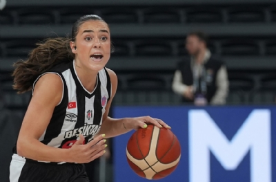 Beşiktaş'ta Nika Mühl üzdü!