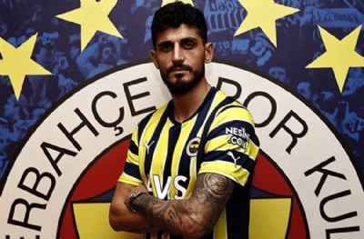 Oynamadan milli oldu