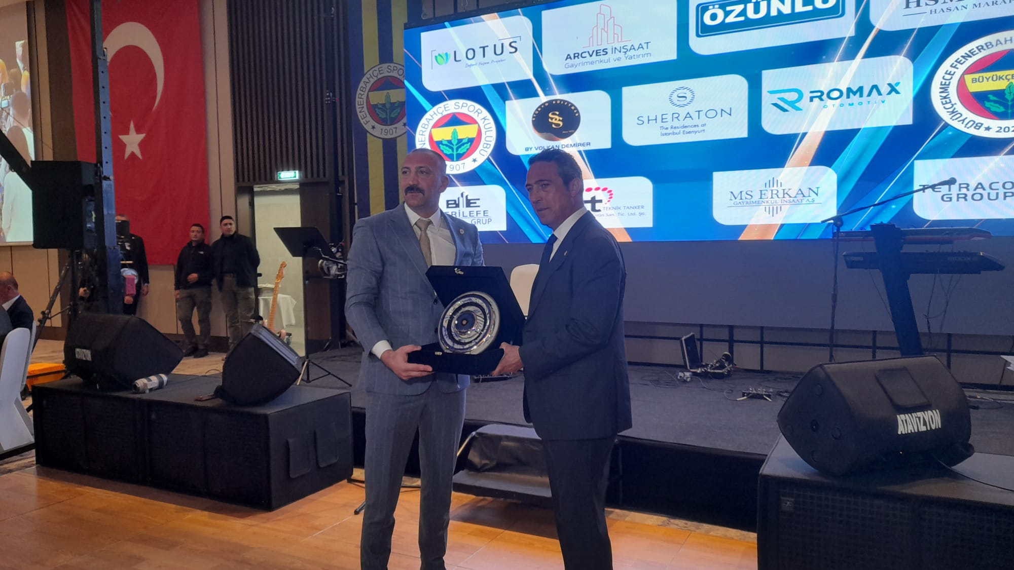 FENERBAHÇELİ İŞ İNSANLARI DERNEĞİNDEN MUHTEŞEM CUMHURİYET BALOSU