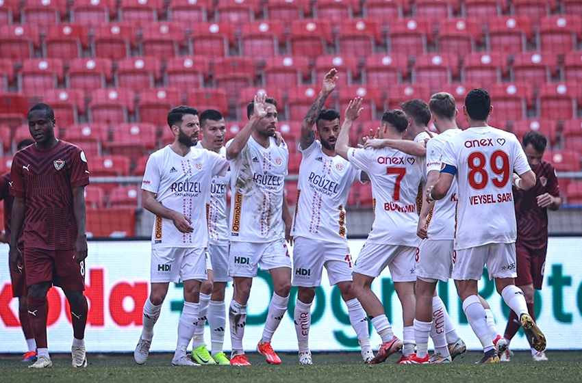 Hatayspor-Antalyaspor: 2-3 (MAÇ SONUCU)