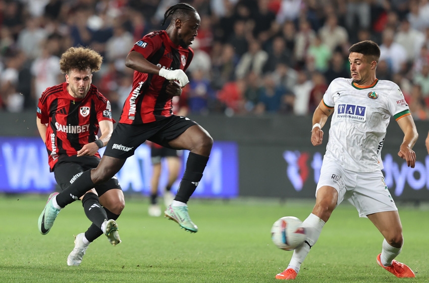 Gaziantep FK - Alanyaspor: 0-1 (MAÇ SONUCU)