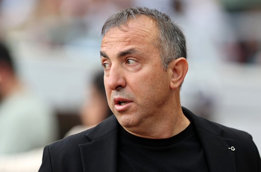 Recep Uçar oyuncularına teşekkür etti