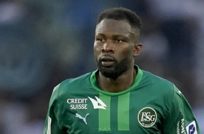 Kasımpaşa stoperi İsviçre'den getirdi