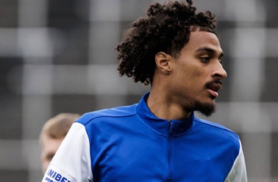 Emre ön liberosunu İsveç'te buldu