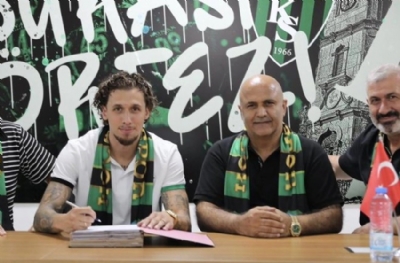Kocaelispor'a Makedon kanat