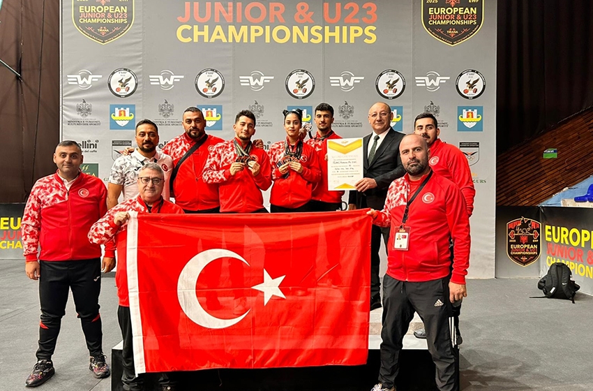 Milli haltercilerden Avrupa Şampiyonası'nda 13 madalya