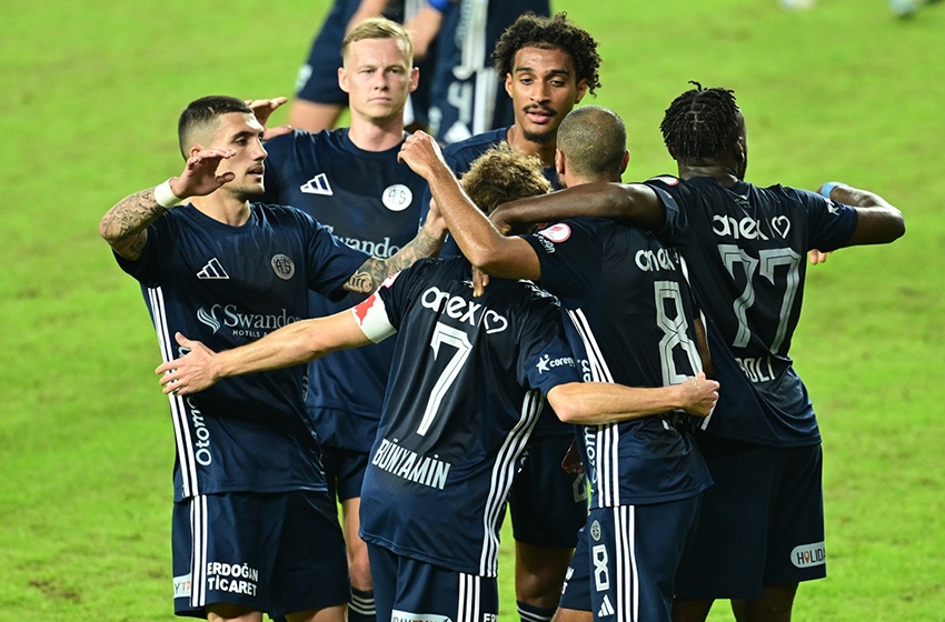 Hesap.com Antalyaspor - Bursaspor: 3-0 (MAÇ SONUCU)