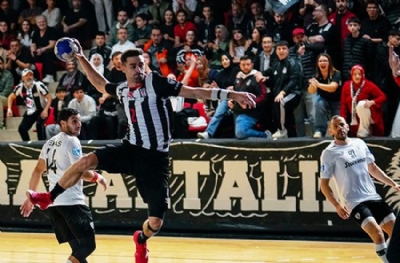 Beşiktaş - PAOK: 30-25 (MAÇ SONUCU)
