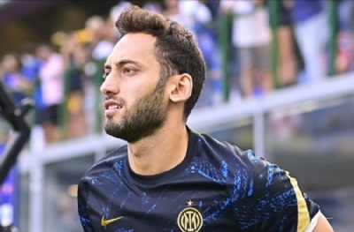 Hakan Çalhanoğlu'nun Galatasaray'a verdiği süre başladı