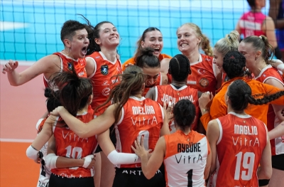 Eczacıbaşı Dynavit - Numia Vero Volley: 3-2 (MAÇ SONUCU)