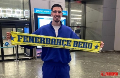 Nando De Colo, İstabul'da!